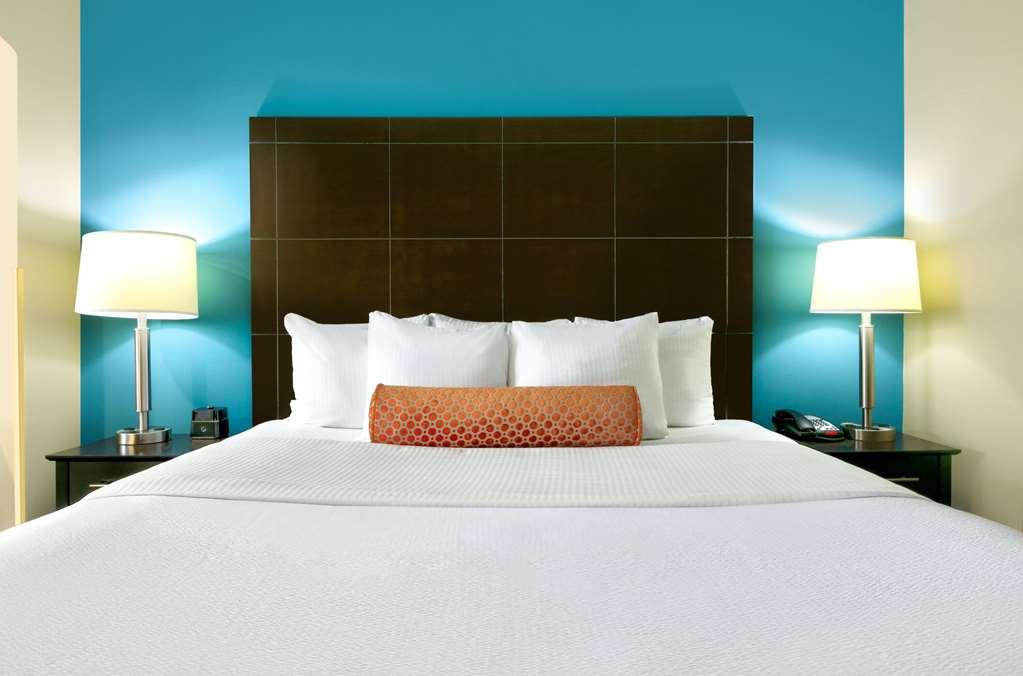 Отель La Quinta By Wyndham Clinton Historic Route 66 Номер фото